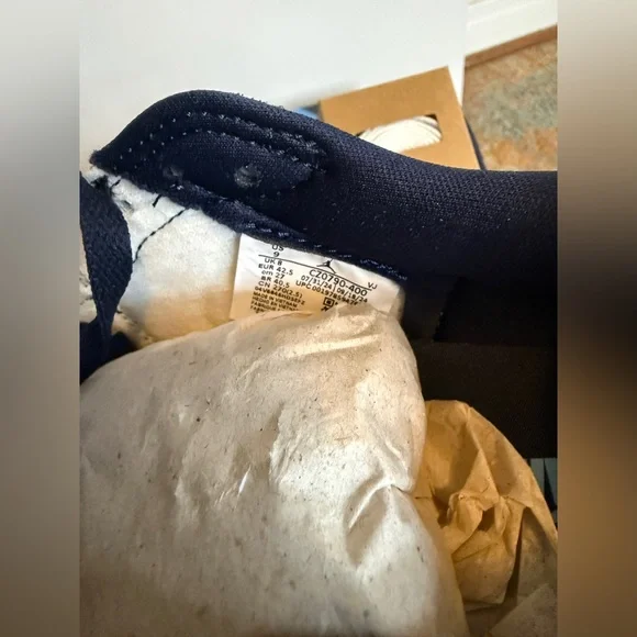 Jordan 1 Low OG- Obsidian UNC - Picture 12 of 12